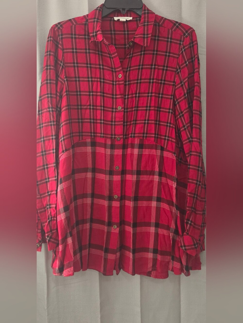 BeachLunchLounge Women's Red Plaid Button Front Blouse Long Sleeve Medium